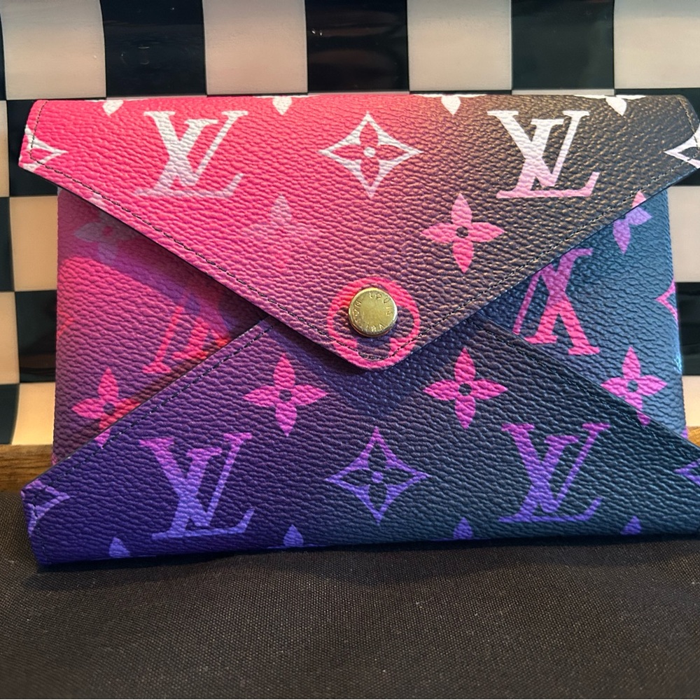 Louis Vuitton Monogram Spring in the City Kirigami Pouch/Clutch Midnight Fuchsia